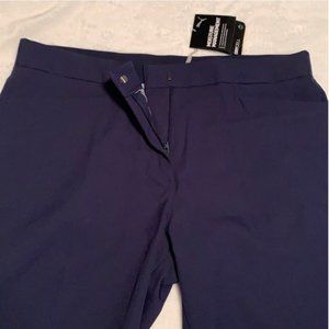 NWT Puma Bermuda pounce golf shorts. Navy M